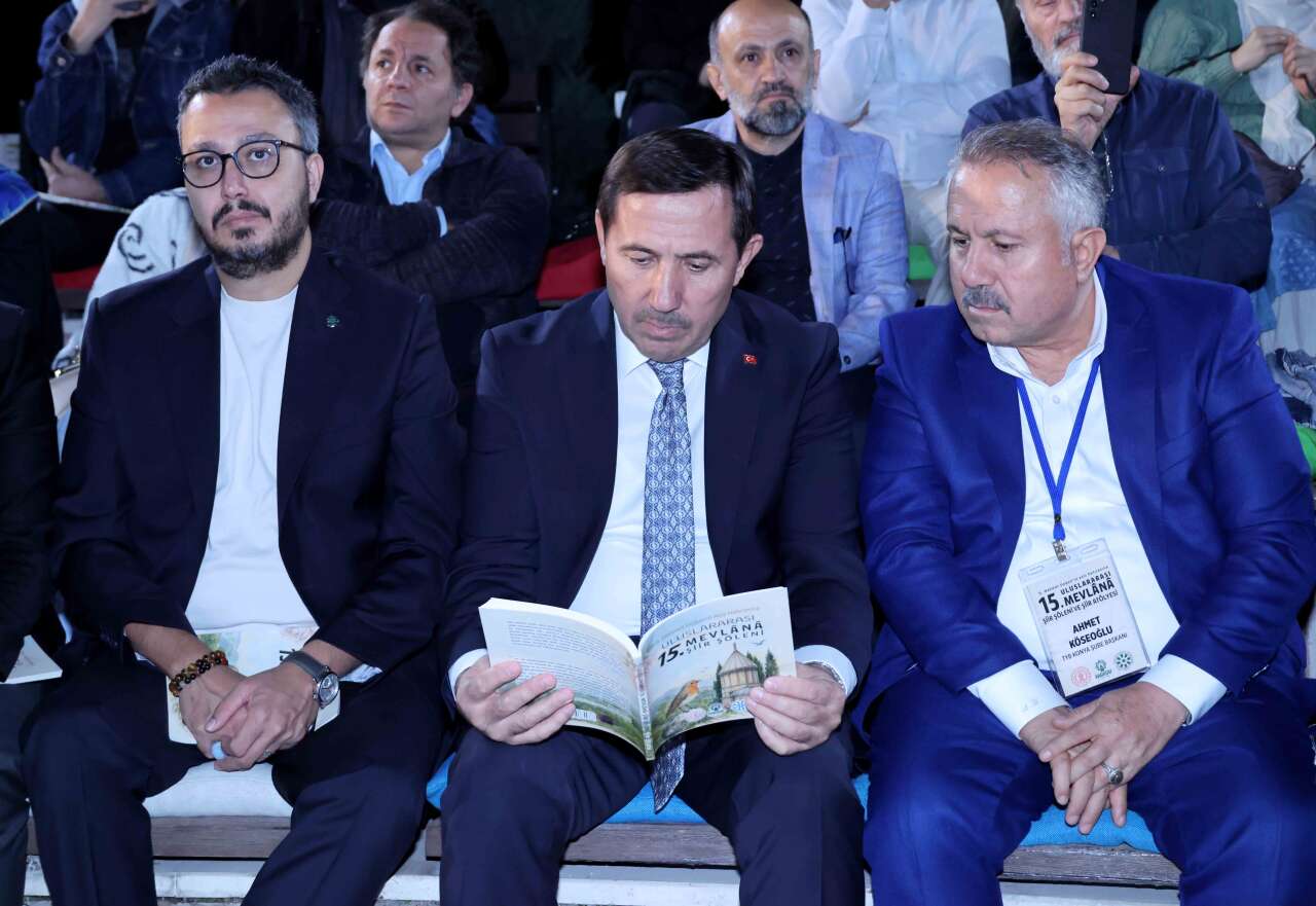 Mevlânâ’nın huzurunda 15. buluşma! Konya’da usta kalemler sahne aldı 16